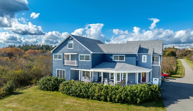 Oceanfront 5-bedroom house on 15 acres with 700 feet of private sandy beachfront