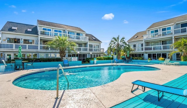 One Bedroom One Bath Condo at Golf Colony