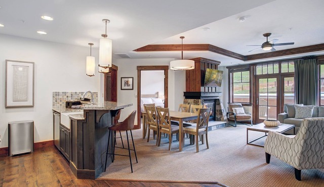 One Ski Hill Luxury Condo - Ski-In/Ski-Out at Peak 8 Base - Family-Friendly