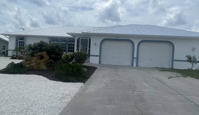 Paradise Found: 3/2 Home with Pool, Canal Access, and Pet-Friendly Amenities