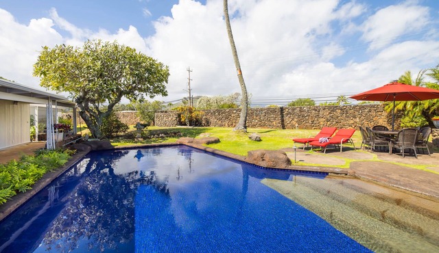 Perfect Kailua Vacation at Ka Hale Lai-House of Serenity-pool and spa.