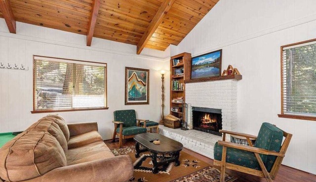 Pine Ridge Peak Cabin - Close To Town & Lake