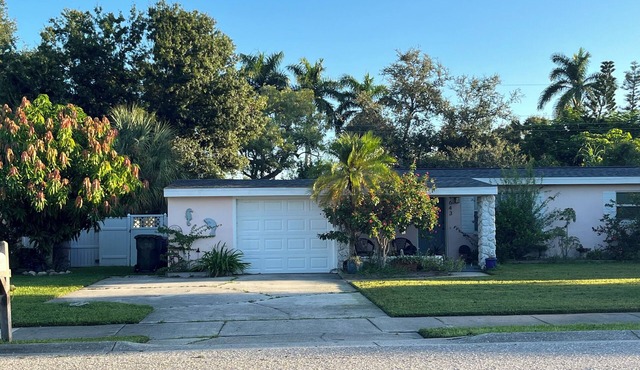 Pink house historical ft myers