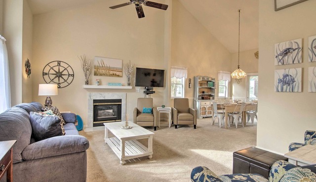 Pool Access, Deck & Grill: Ocean Pines Getaway