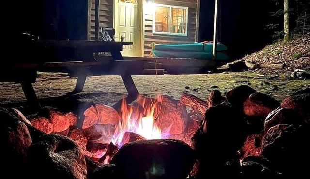 Porched Cabin for a Memorable Family Glamping Getaway near Wolf River in Wisconsin