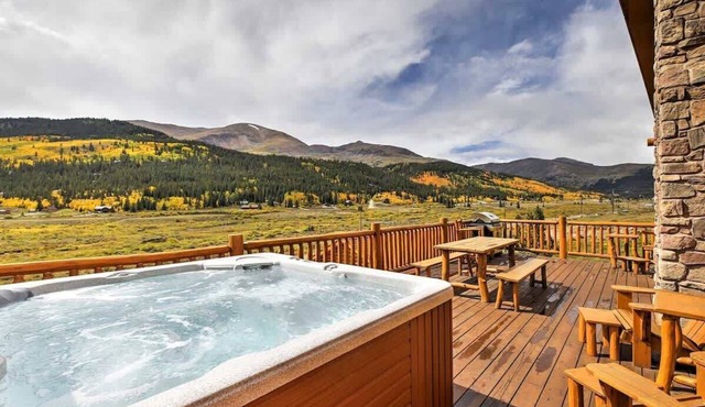 Private Cabin in Alma with Hot Tub and Beautiful Mountain Views!