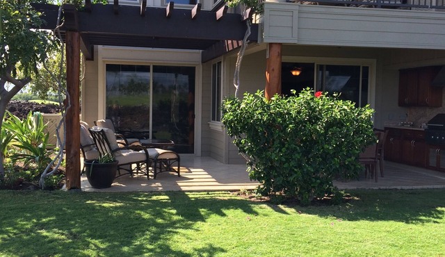 Private, two story corner Villa with a range of Island Views!