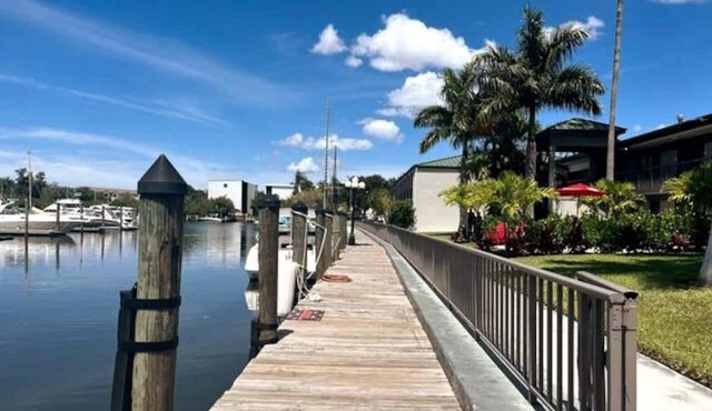 Ramada by Wyndham Sarasota Waterfront- Tikki Bar & Grill- Near Airport & Beaches
