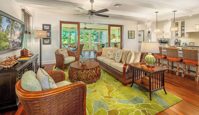 Resort Amenities | Golf Course View | Cottage + Guesthouse