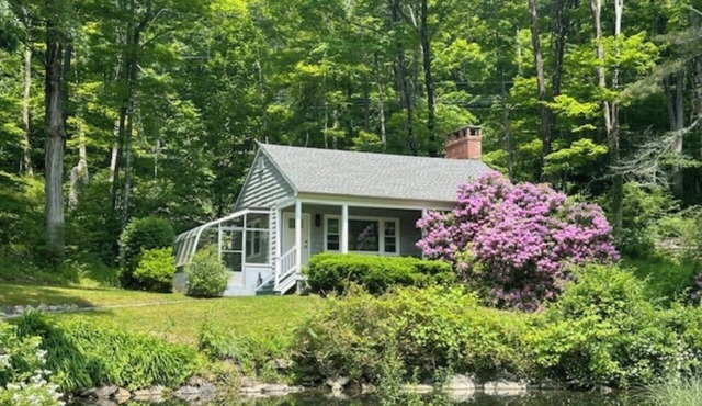 Riverfront Paradise with Stylish Cottage
