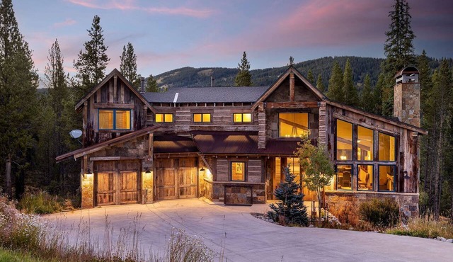 Rocky Mountains Retreat: Gorgeous Vacation Rental in Copper Mountain, Colorado