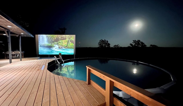 Safari Splash Ranch House w/pool, hot tub, game room, slide & more