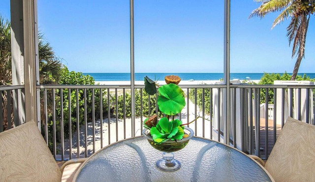 Sandrift 1071 Captiva`s Premier Gulf-Front Escape: 3BR/3.5BA Retreat with