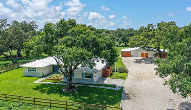 Sarasota, FL/Ranch Setting/Siesta Key Beach/City - County of Sarasota