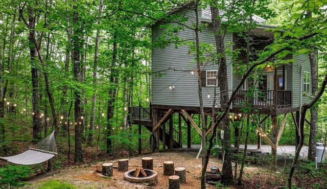 Secluded Cozy Wooden Cabin in Fort Payne, Alabama