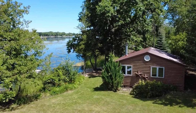Secluded Waterfront Cottage with Kayaks and Fire Pit