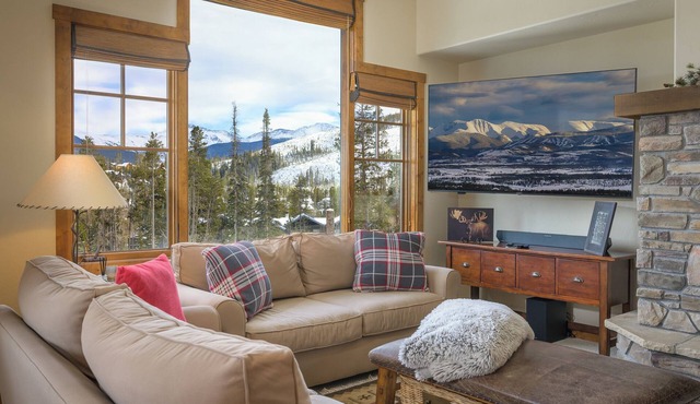 Ski House Hot Tub & Mountain Views