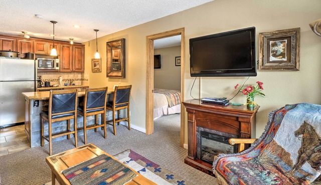 Ski-In/Ski-Out Copper Mountain Condo w/Balcony!