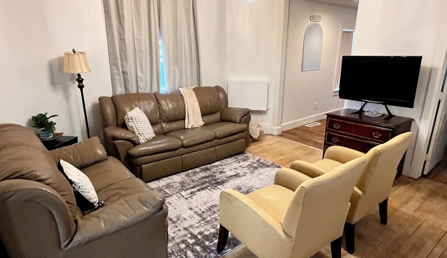 Spacious 4-bedroom home in Ashland near Lake Superior and downtown
