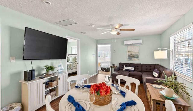 Sunny Isles Beach Cottage, Indian Shores