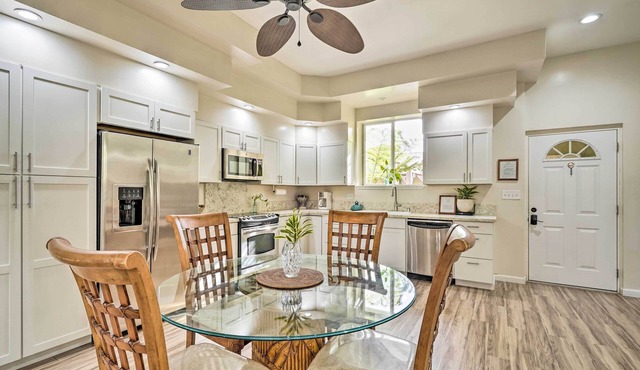 Sunny Kailua Home w/Covered Lanai 1 Mi to Beach!