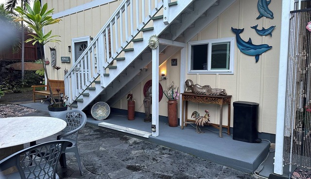 Sweet Mermaid Studio at Manini Beach, Kealakekua Bay