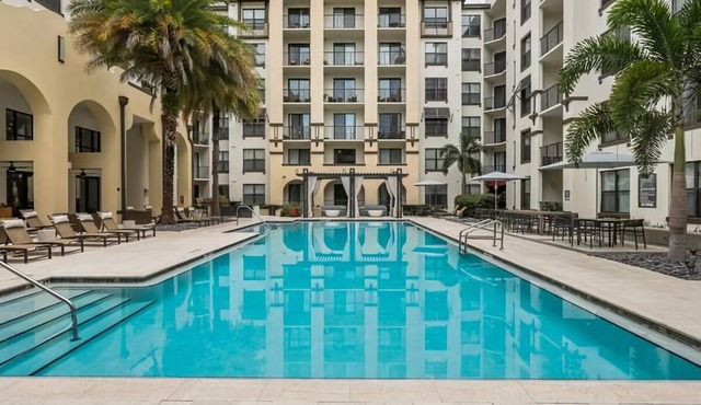 Tampa Tropical-Heated Saltwater Pool-10 Min to TPA
