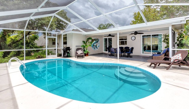 Tarpon House · Heated Pool, 5 min to Beach