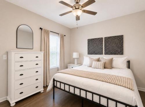The Hamptons Coastal King Suite