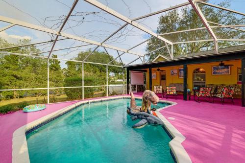 Themed Interior, Poolside Fun! Villa Near Disney in Davenport
