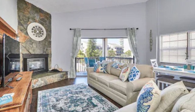 Top floor beach condo with gulf & inter-coastal views!