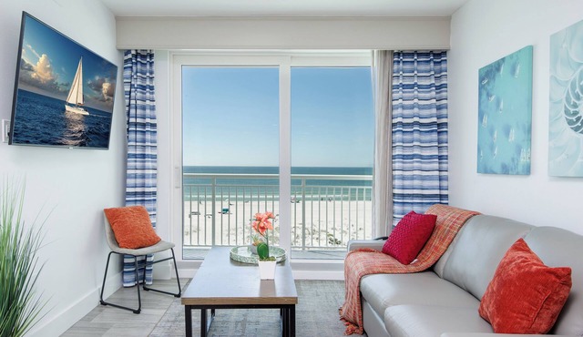 Top-Floor Gulf-Front Oasis♥ Panoramic Balcony Sunsets, Pool♥Few Steps To Sand