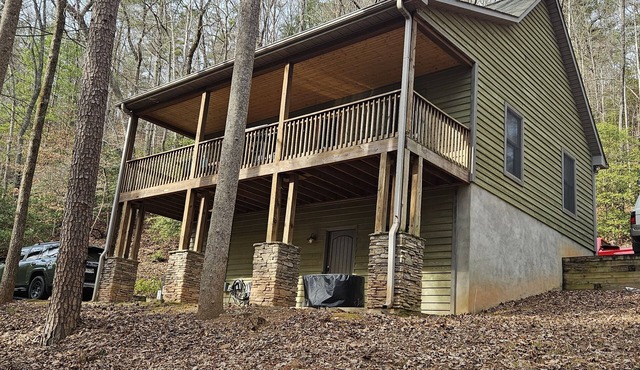 Tranquil Cabin in the Blue Ridge Foothills - Outdoor Lovers Paradise!