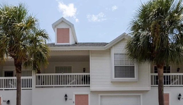 Treasure Isle Beach retreat; West-facing sunsets, 3 car garage, community pool!