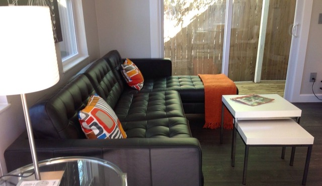 Ultra Modern Cottage With Pet Friendly, Green Eco, Walk To Downtown
