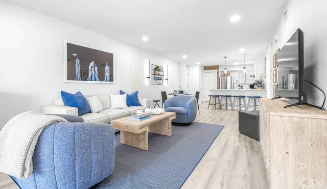Upscale Corner Retreat | 2 Private Suites & Optional Resort Amenities | Saddlebrook