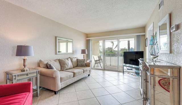 Walk to Beach! Treasure Island Gem w/Water Views