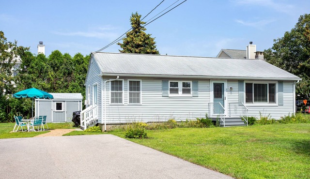 Walk to Sand Hill Cove, one level living