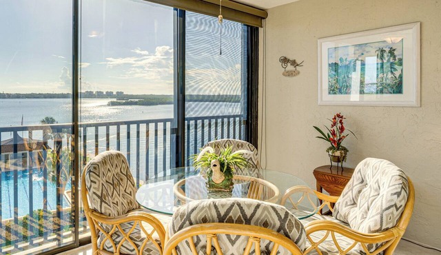 Walk to Turtle Beach! Bayfront Unit w/Pool & Dock