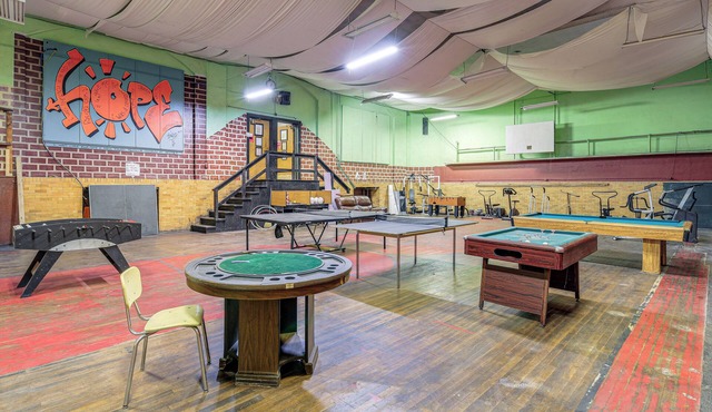 Warrior Trail Access! Converted Schoolhouse Suite