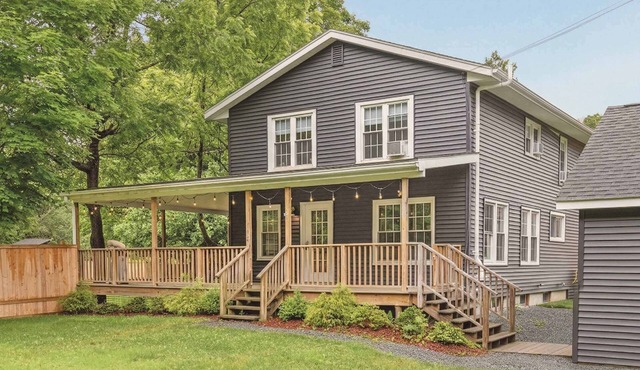 Woodland 5-BR Retreat 5-Min to Jiminy Peak