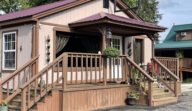 Yough Nest Bungalow (Half Home - Convenient Location & Beautiful View)