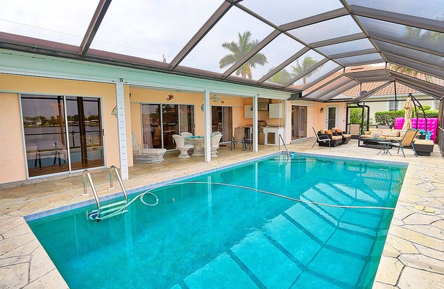 Waterfront Home in Cape Coral! Lakeside Landing