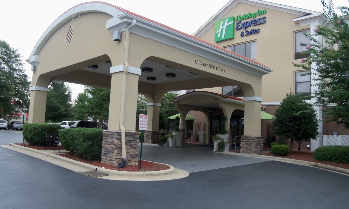 Sanford Hotel | Holiday Inn Express Hotel & Suites Sanford, an Ihg Hotel