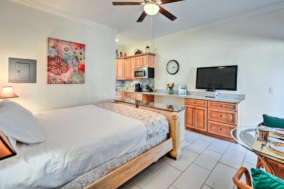 Naples Apartment | Naples Studio Near Everglades w/Marina!