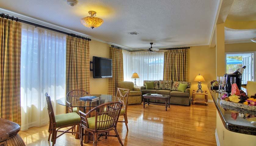 Photo of Livingroom in St. Pete Beach