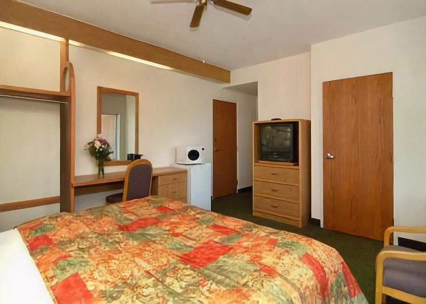 Photo of Bedroom in Little River