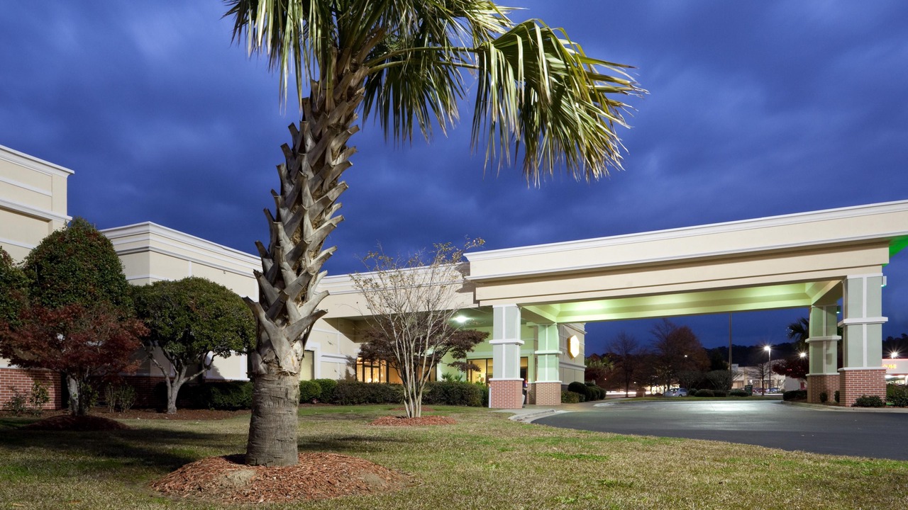 Photo of Buildings in Lumberton