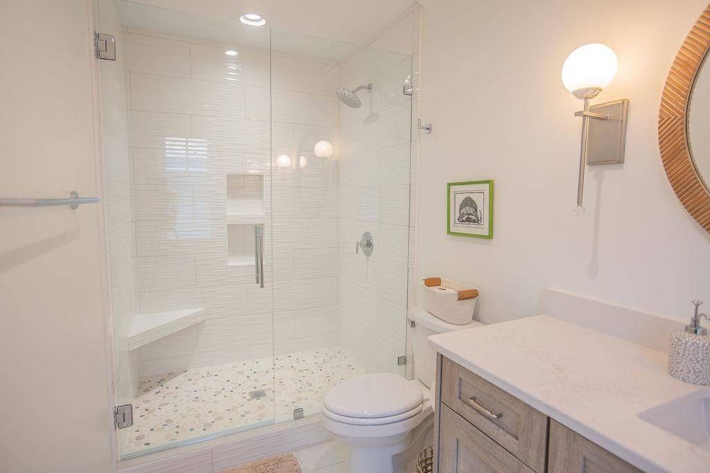 Photo of Bathroom in Holden Beach