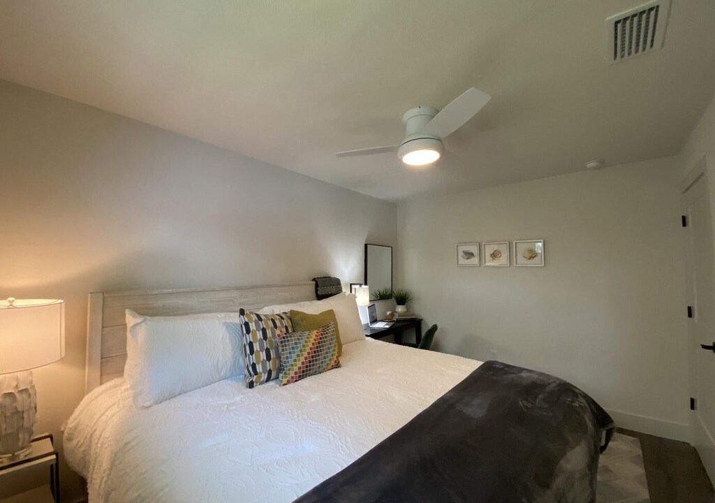 Photo of Bedroom in Downtown